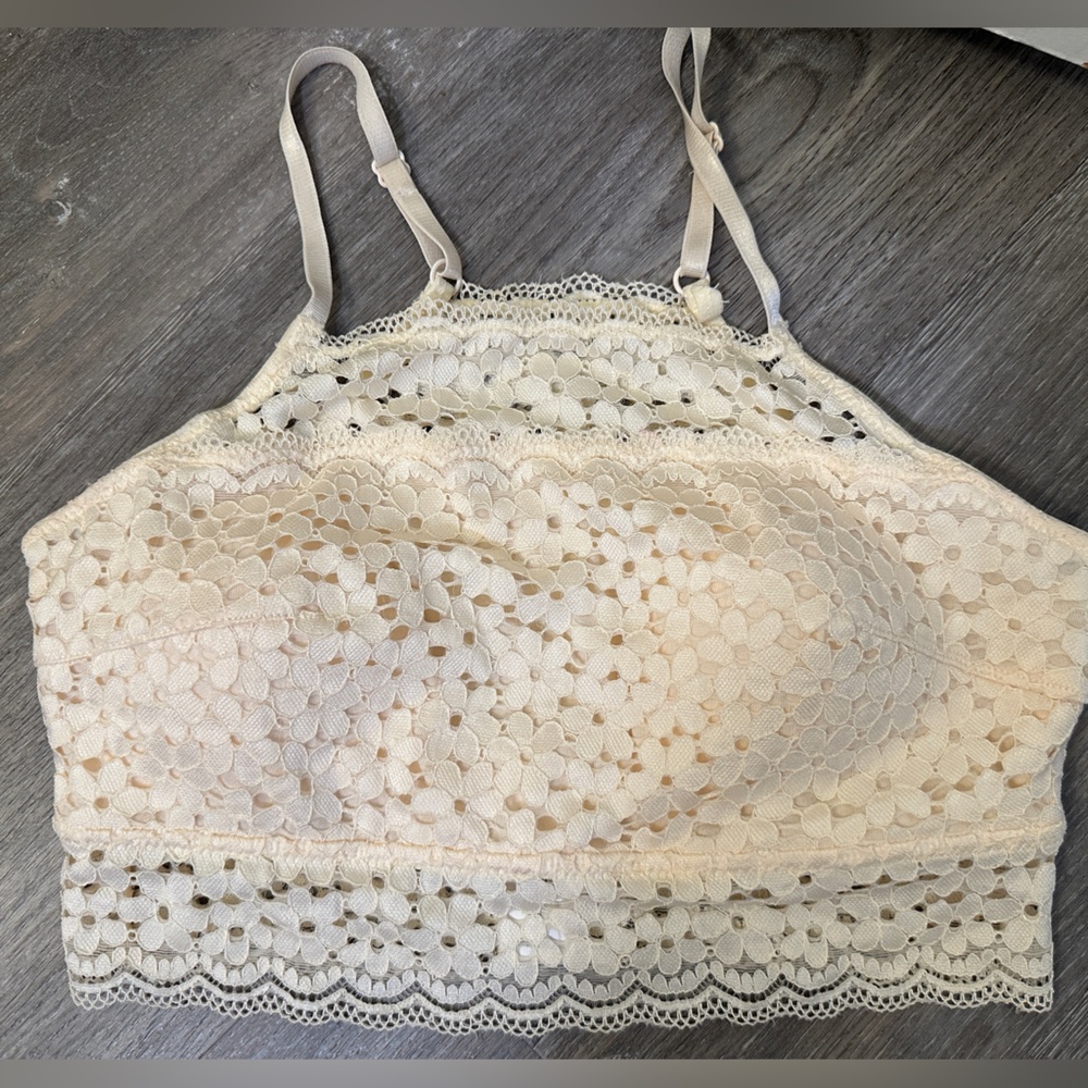 Maurice’s Lace Bralette - High Neck 🌼